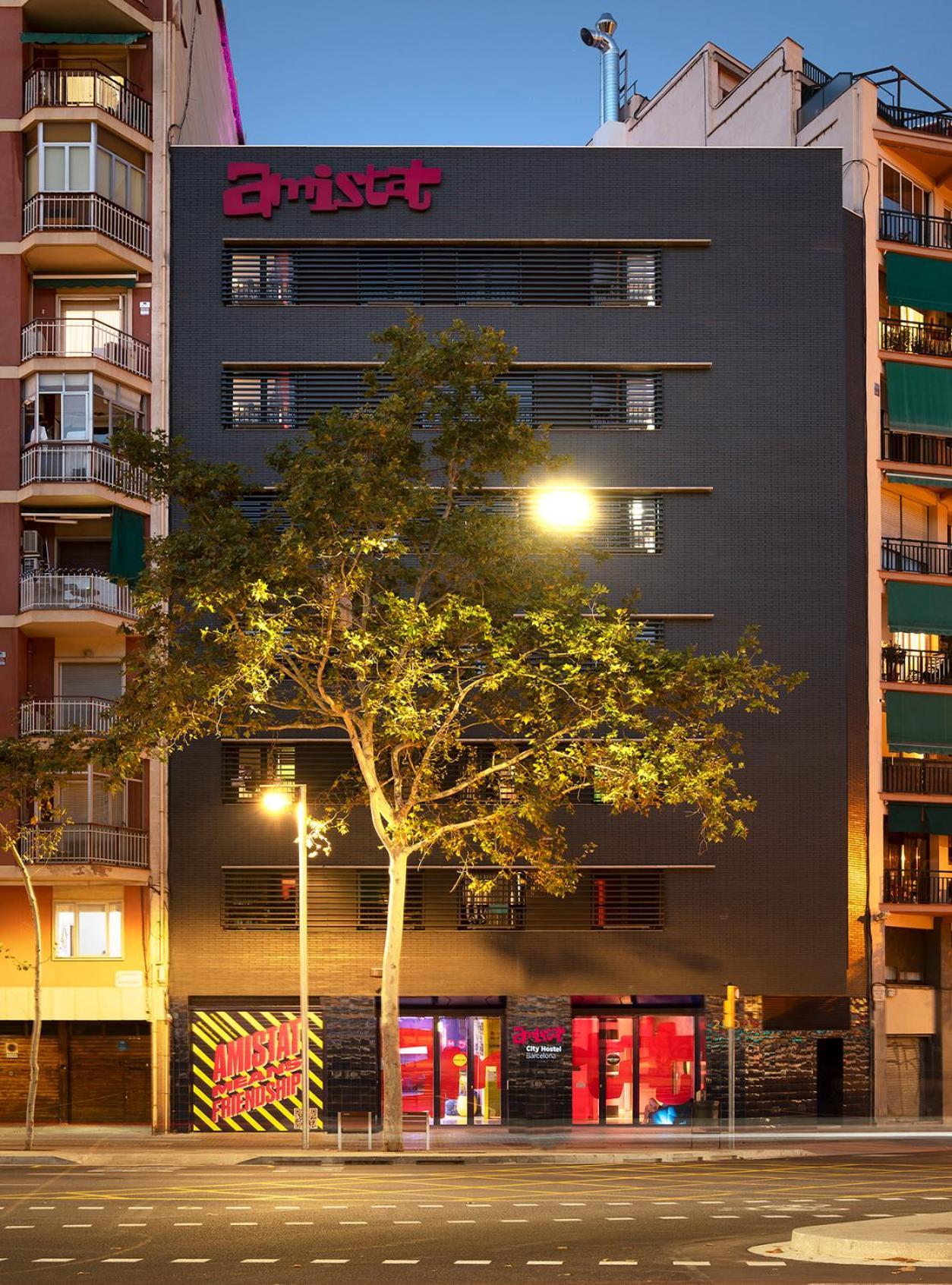 Amistat City Hostel Барселона Екстер'єр фото