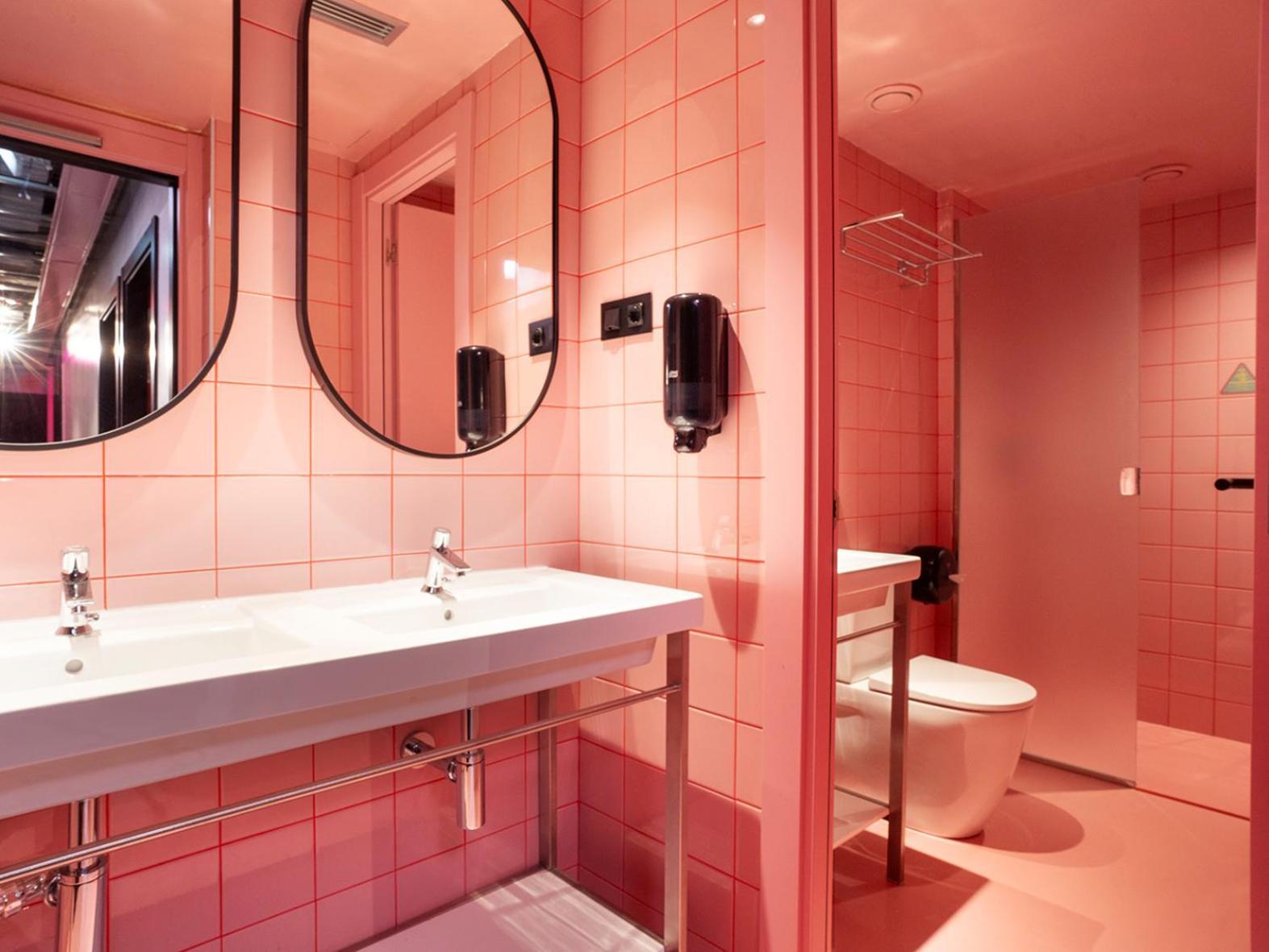Amistat City Hostel Барселона Екстер'єр фото